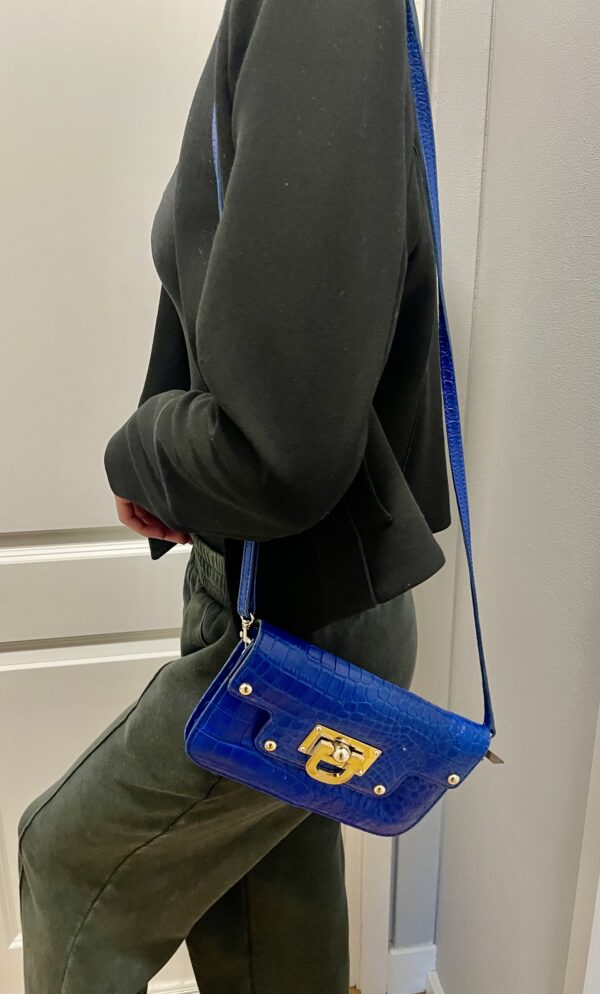 VINTAGE DKNY LEATHER CROSS BODY BAG - Image 4
