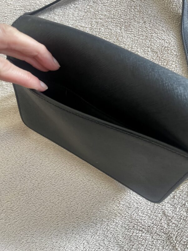 DKNY LEATHER BLACK CROSS BODY / SHOULDER BAG - Image 5