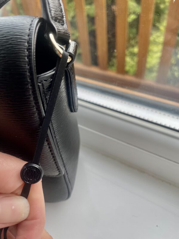 DKNY LEATHER CROSS BODY BAG PRE-LOVED - Image 5