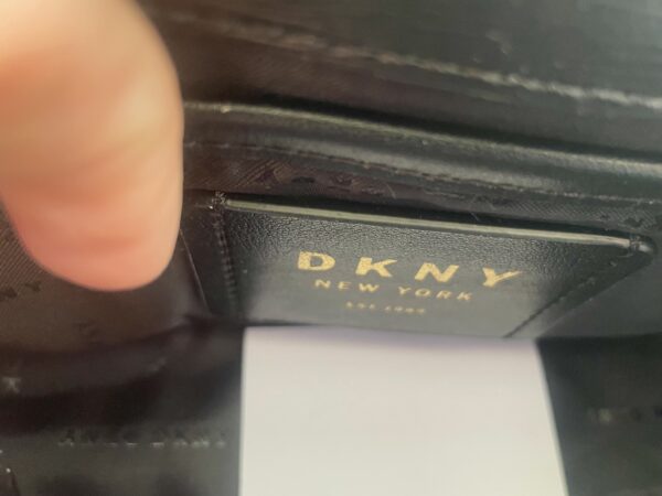 DKNY LEATHER CROSS BODY BAG PRE-LOVED - Image 2