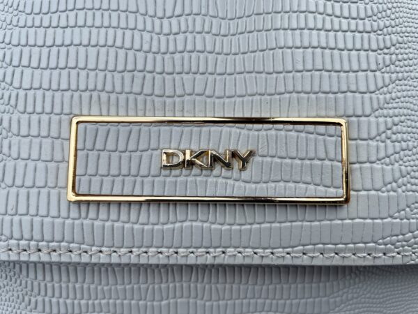 DKNY GREY CROSS BODY LEATHER BAG - STUNNING - Image 2