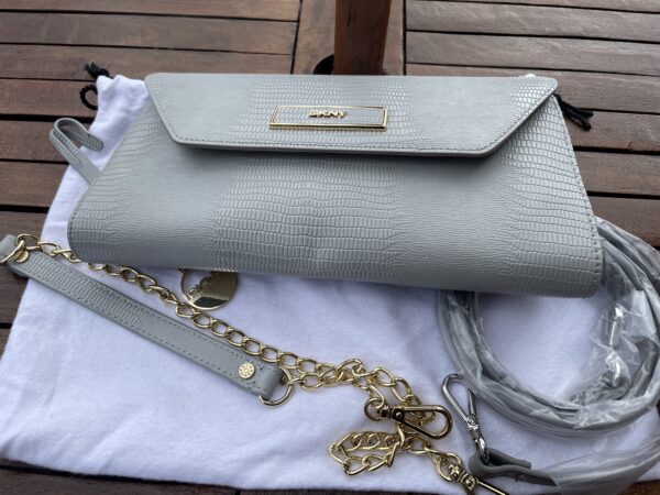 DKNY GREY CROSS BODY LEATHER BAG - STUNNING - Image 4