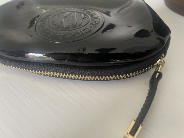 DKNY COIN PURSE VINTAGE BLACK PATENT LEATHER - Image 2