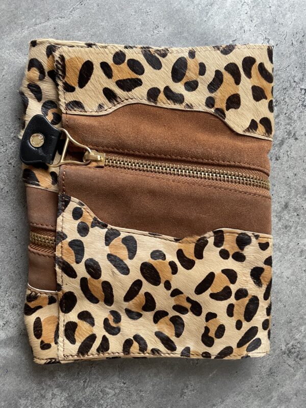 JIMMY CHOO MARTHA UNUSUAL LEOPARD PRINT SUEDE CLUTCH 🐆 - Image 4