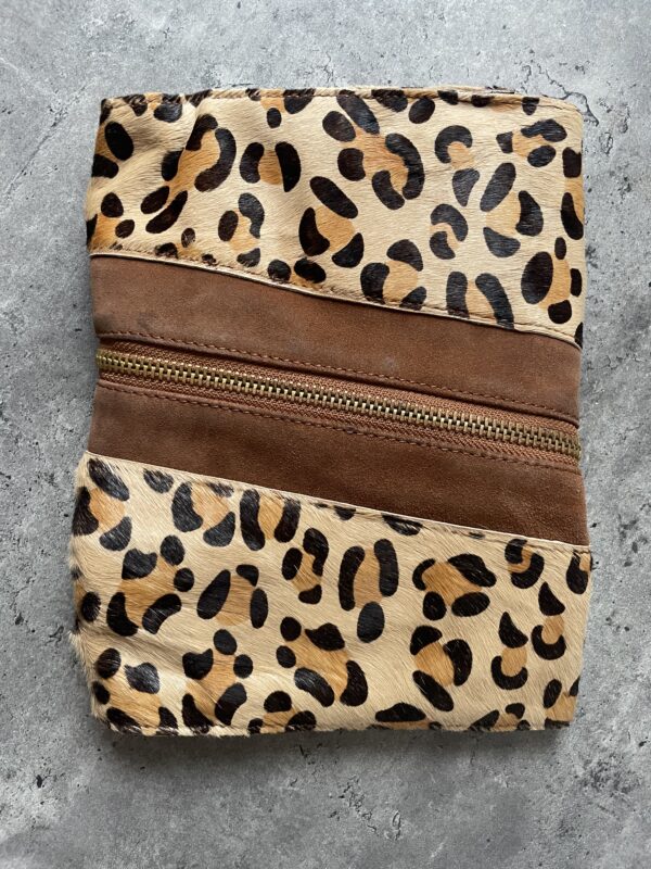 JIMMY CHOO MARTHA UNUSUAL LEOPARD PRINT SUEDE CLUTCH 🐆 - Image 3