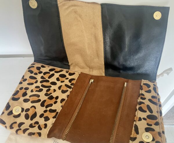 JIMMY CHOO MARTHA UNUSUAL LEOPARD PRINT SUEDE CLUTCH 🐆 - Image 4
