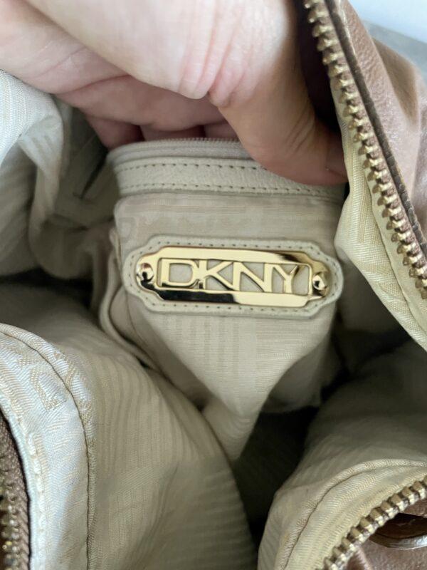 VINTAGE DKNY LEATHER TAN BAG - Image 6