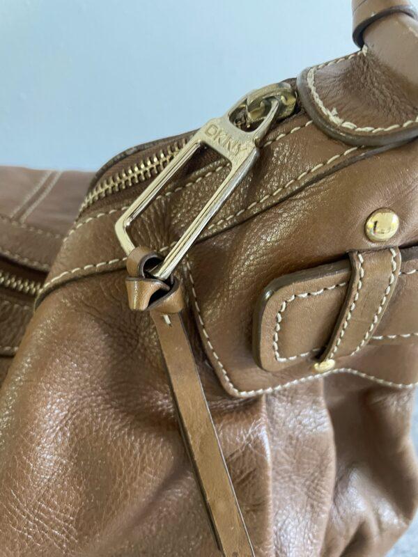 VINTAGE DKNY LEATHER TAN BAG - Image 4