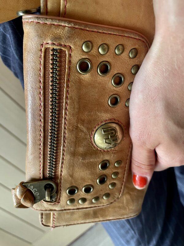 VINTAGE MARC JACOBS DUO IN TAN - Image 8