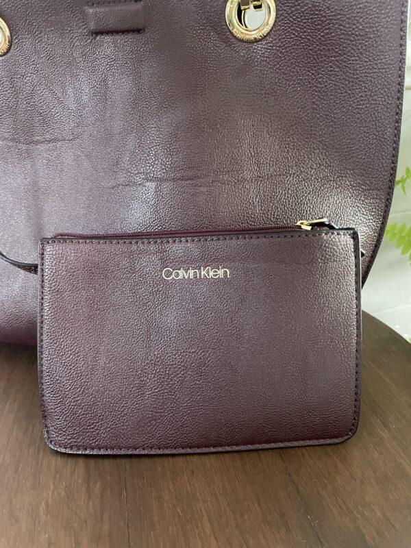 STUNNING CALVIN KLEIN BURGUNDY BAG - Image 5