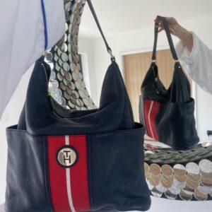 TOMMY HILFIGER ICONIC LEATHER BAG