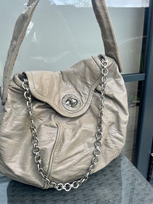 MARC JACOBS TURN-LOCK CHAIN PATENT BAG - Image 4