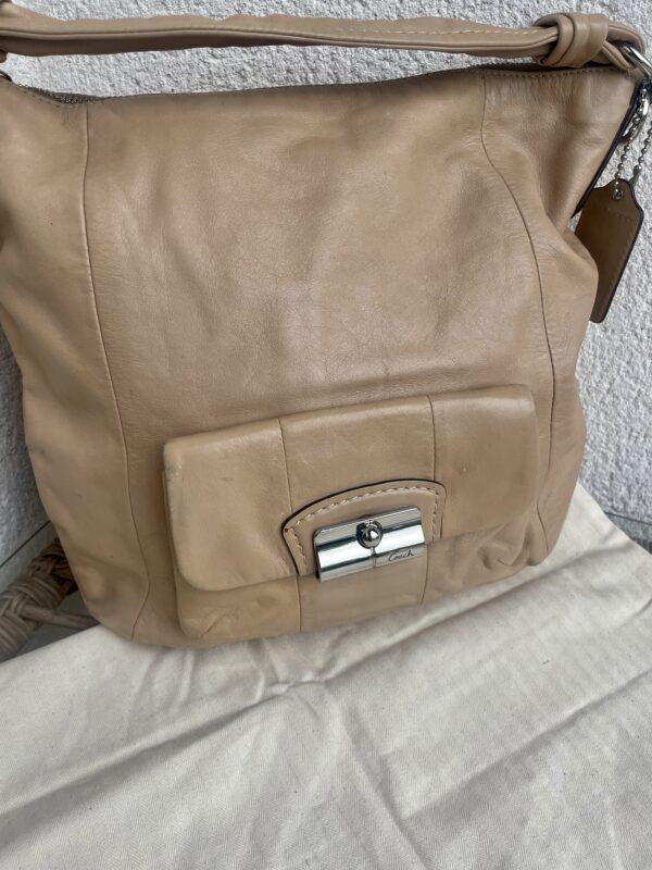 COACH EAST WEST NUDE PRE-LOVED - Image 2
